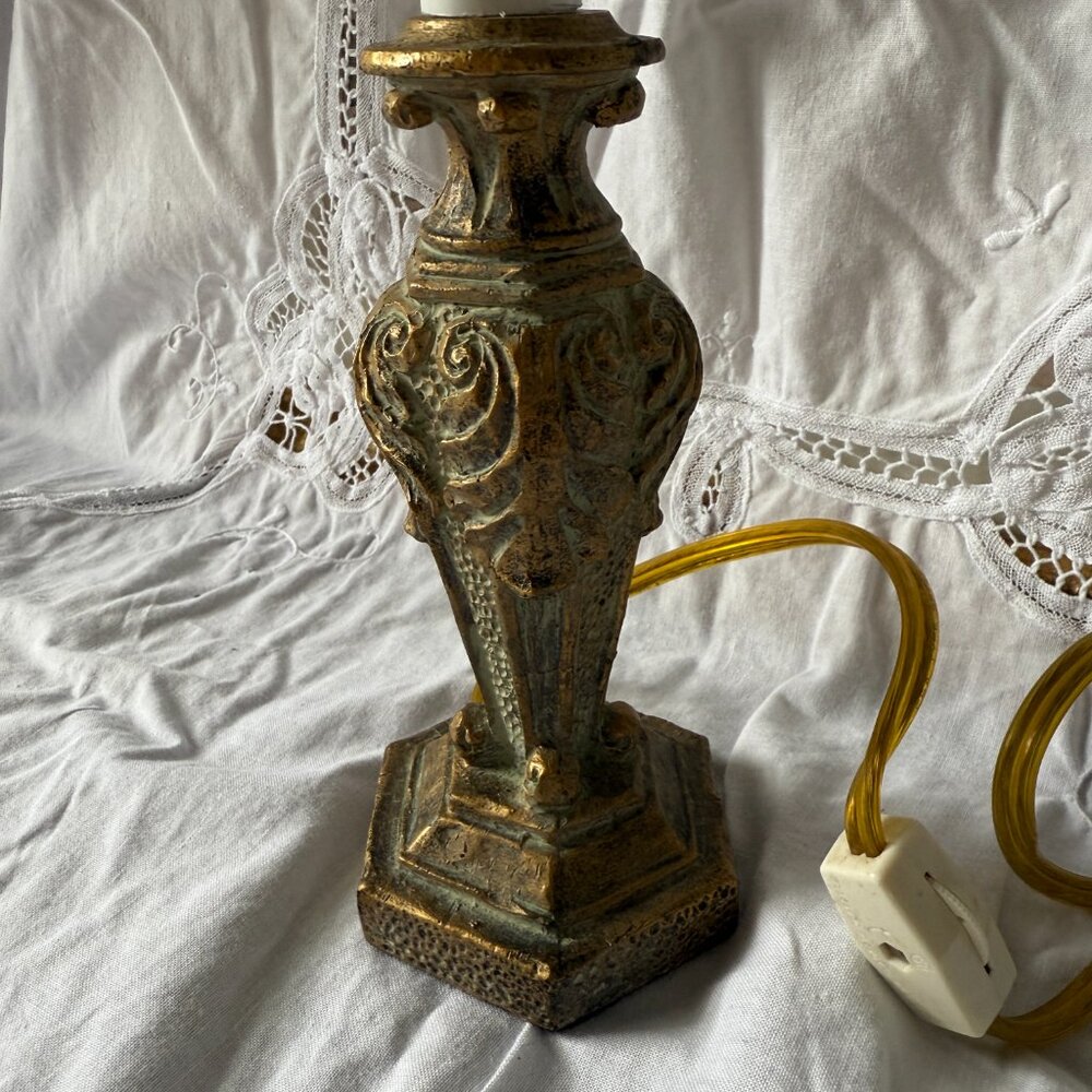 Vintage Gold Table Lamp – Baroque, Ornate, French Style – Antique Look Lighting - Picture 8 of 11